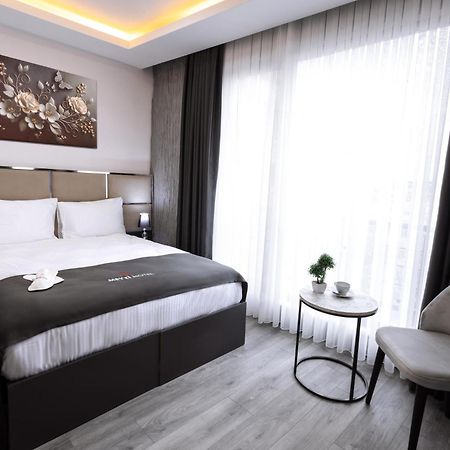 Meyzi Hotel Istanbul Exterior photo