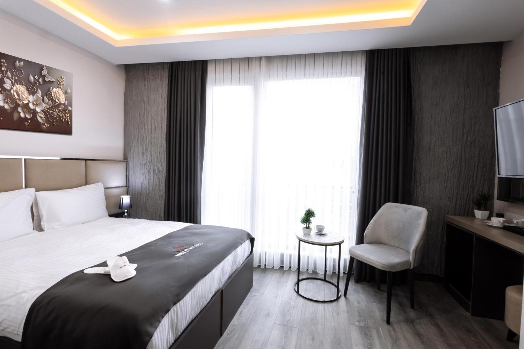 Meyzi Hotel Istanbul Exterior photo