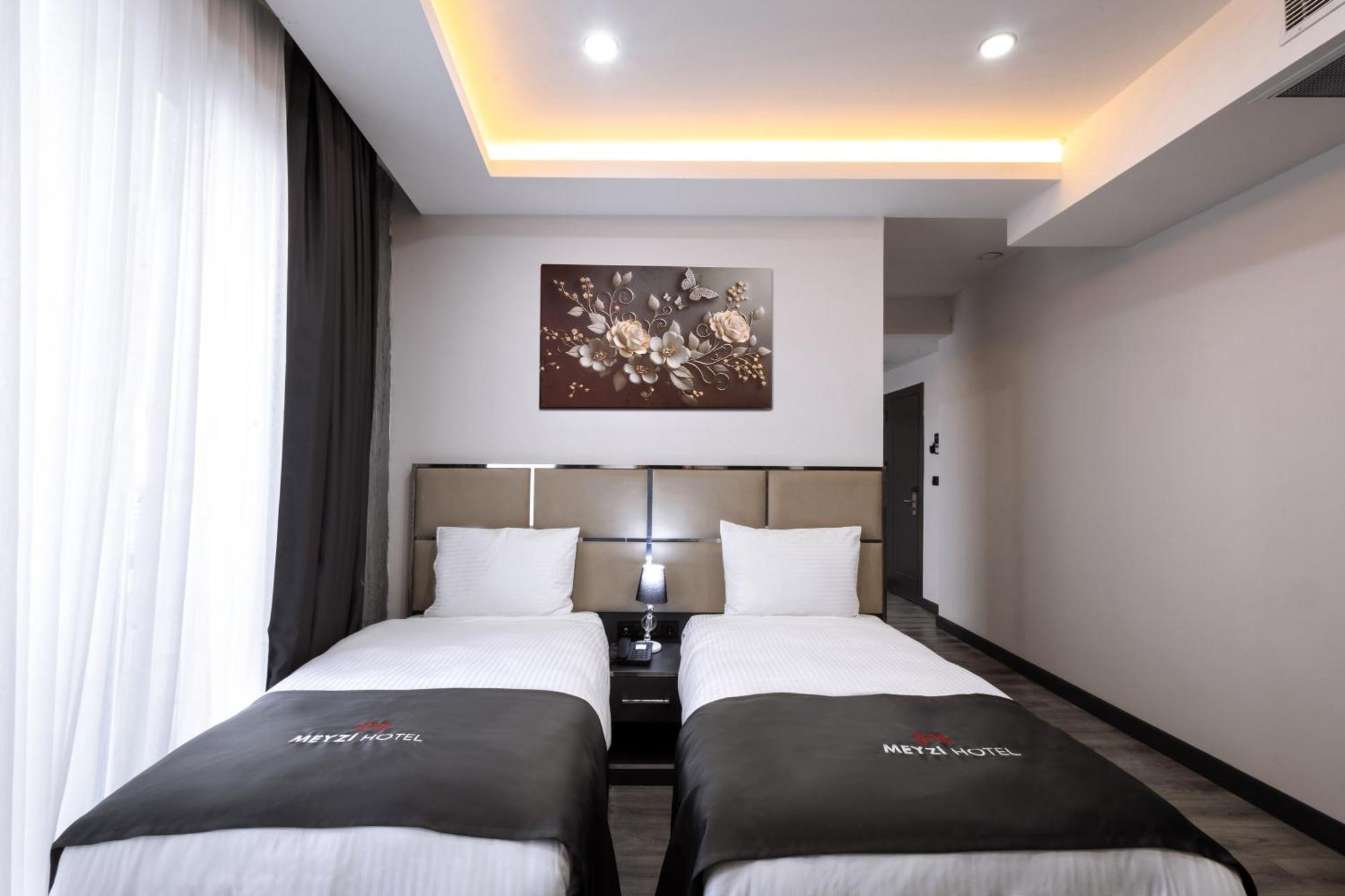 Meyzi Hotel Istanbul Exterior photo